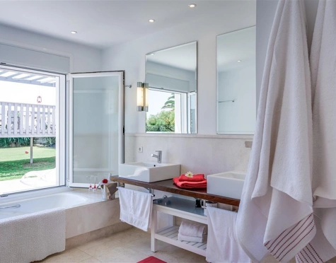 Villa en alquiler a corta temporada en Marbella - Puerto Banus