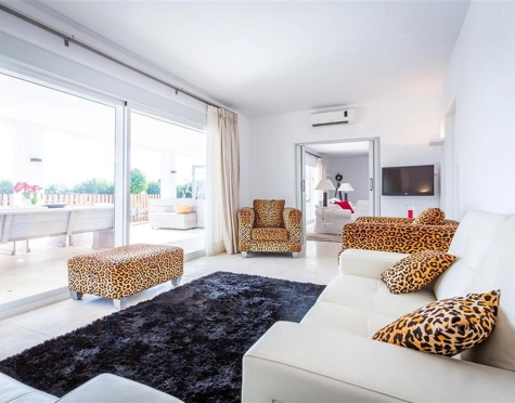 Villa en alquiler a corta temporada en Marbella - Puerto Banus