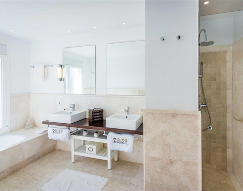 Villa en alquiler a corta temporada en Marbella - Puerto Banus