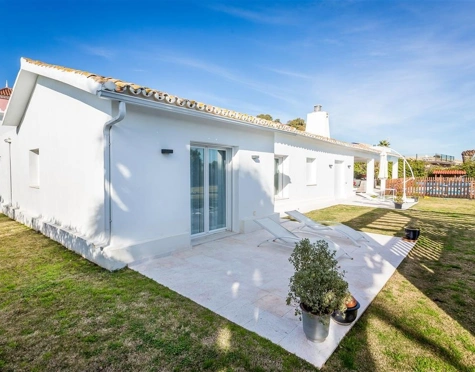 Villa en alquiler a corta temporada en Marbella - Puerto Banus