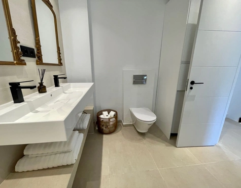Adosado en venta en Nueva Andalucia, Marbella
