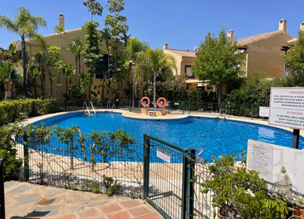 Adosado en venta en Nueva Andalucia, Marbella