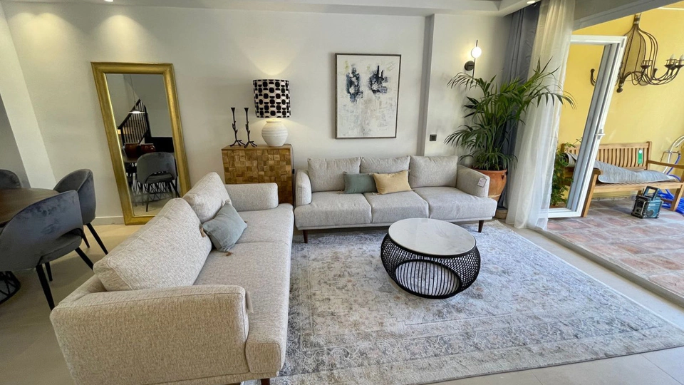 Adosado en venta en Nueva Andalucia, Marbella
