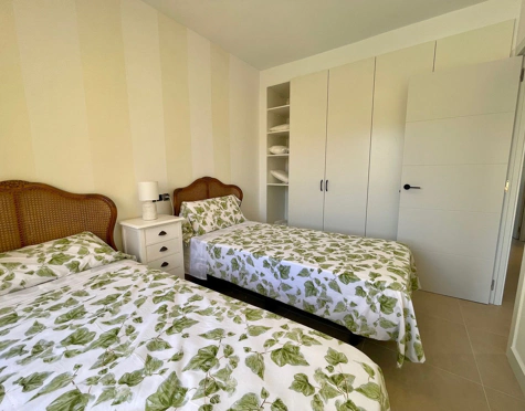 Adosado en venta en Nueva Andalucia, Marbella