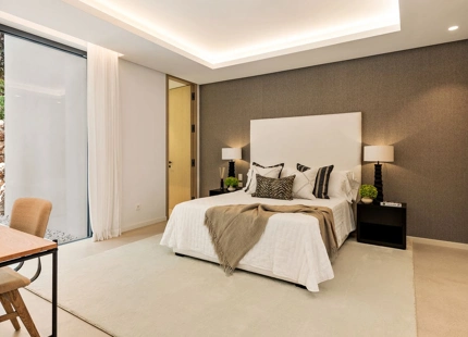 Villa en venta en El Paraiso, Estepona Este