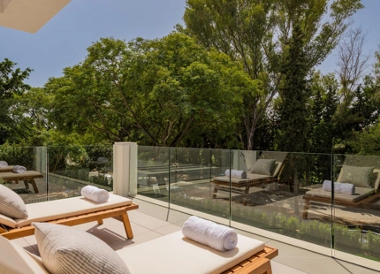 Villa en venta en El Paraiso, Estepona Este