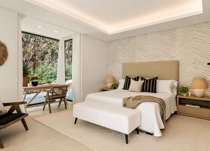 Villa en venta en El Paraiso, Estepona Este