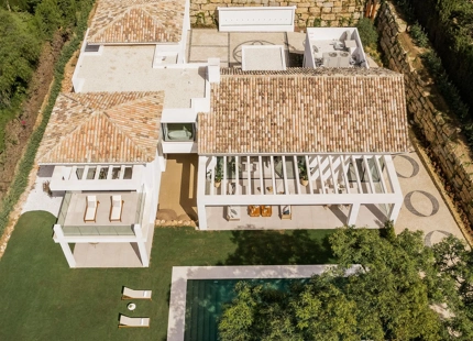 Villa en venta en El Paraiso, Estepona Este
