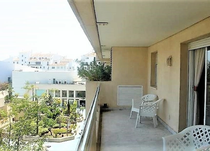 Apartment for long term rent in Marbella - Puerto Banus