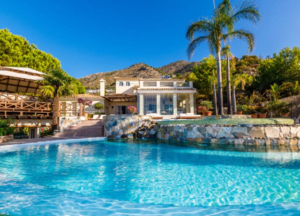 Villa en venta en Mijas