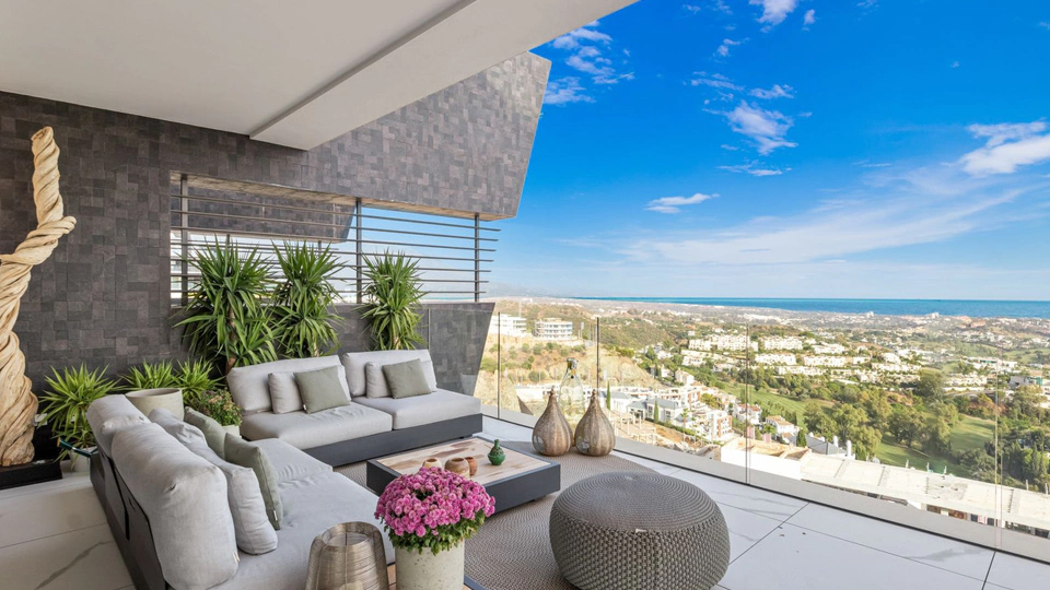 Apartamento en venta en Benahavis