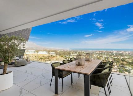 Apartamento en venta en Benahavis