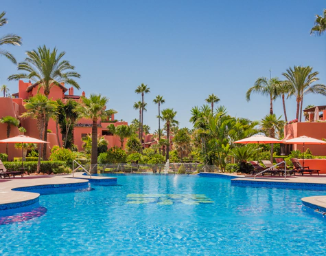 Apartment for sale in New Golden Mile, Estepona East