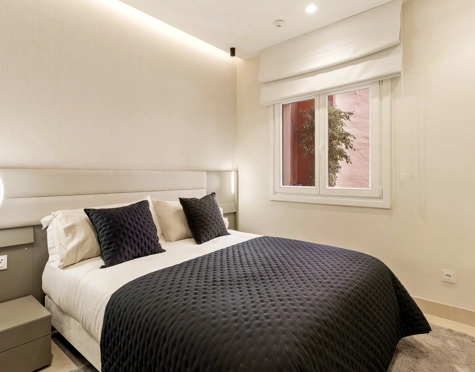 Apartment for sale in New Golden Mile, Estepona East
