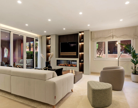 Apartment for sale in New Golden Mile, Estepona East