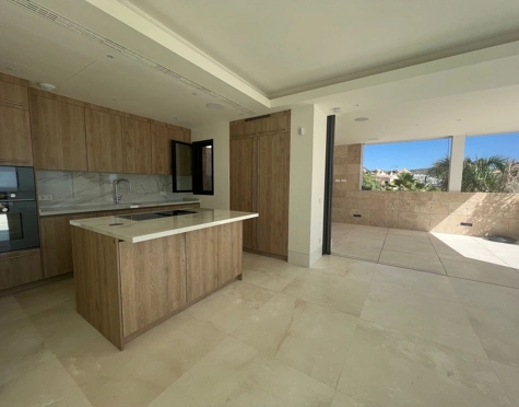 Apartamento en venta en La Quinta, Benahavis