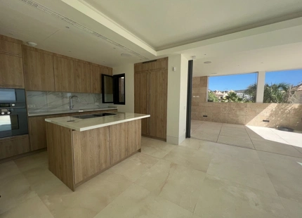 Apartamento en venta en La Quinta, Benahavis
