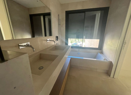 Apartamento en venta en La Quinta, Benahavis