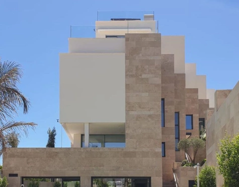 Apartamento en venta en La Quinta, Benahavis