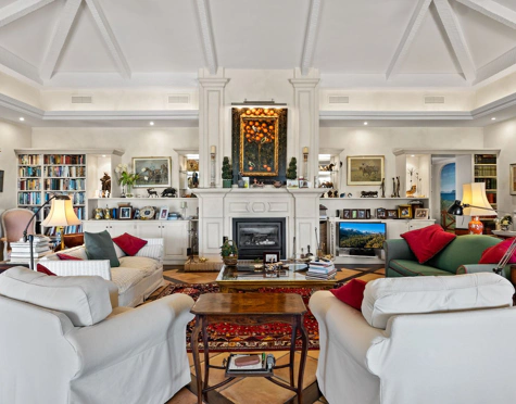 Villa for sale in Benahavis