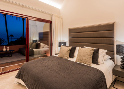 Ático en venta en Cabo Bermejo, Estepona Este