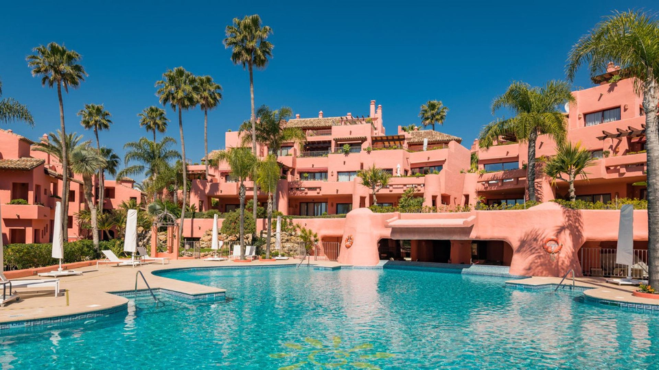 Ático en venta en Cabo Bermejo, Estepona Este