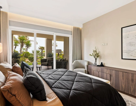 Ground Floor Apartment for sale in New Golden Mile, Estepona East