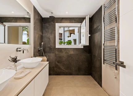 Apartamento Planta Baja en venta en New Golden Mile, Estepona Este