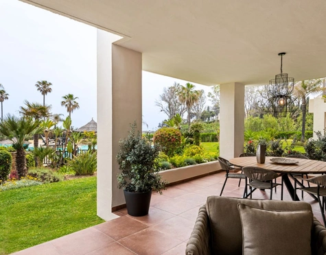 Ground Floor Apartment for sale in New Golden Mile, Estepona East