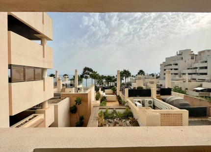 Apartamento en venta en Estepona