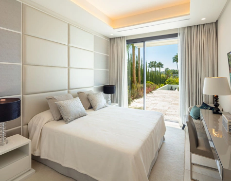 Villa en venta en Nueva Andalucia, Marbella
