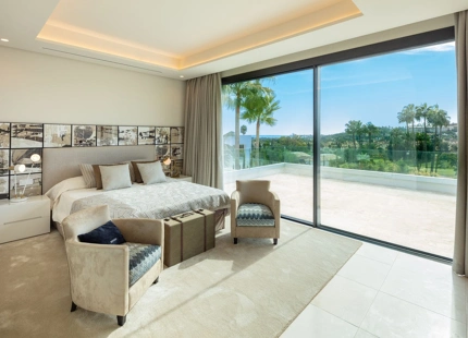 Villa for sale in Nueva Andalucia, Marbella