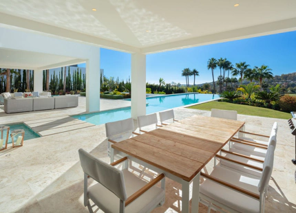 Villa for sale in Nueva Andalucia, Marbella