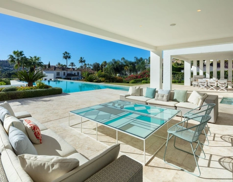 Villa en venta en Nueva Andalucia, Marbella