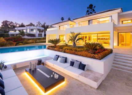 Villa for sale in Nueva Andalucia, Marbella