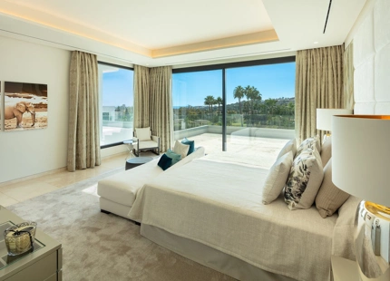 Villa for sale in Nueva Andalucia, Marbella
