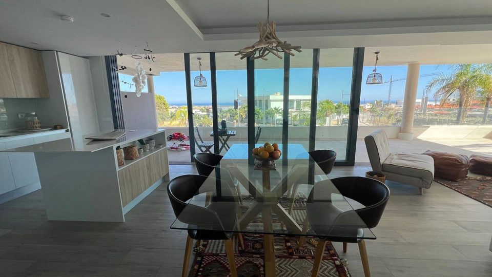 Apartamento en alquiler larga temporada en Cancelada, Estepona Este