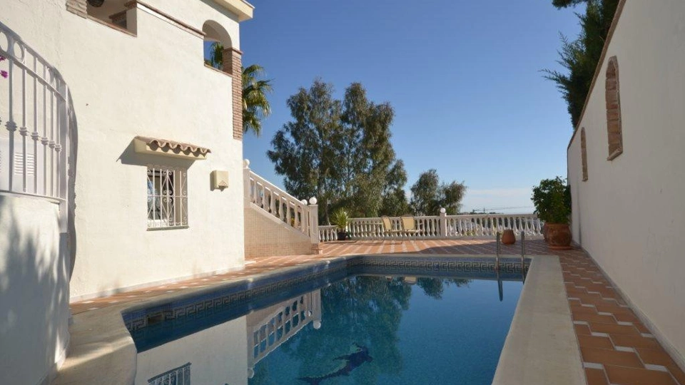Villa for short term rent in Nueva Andalucia, Marbella