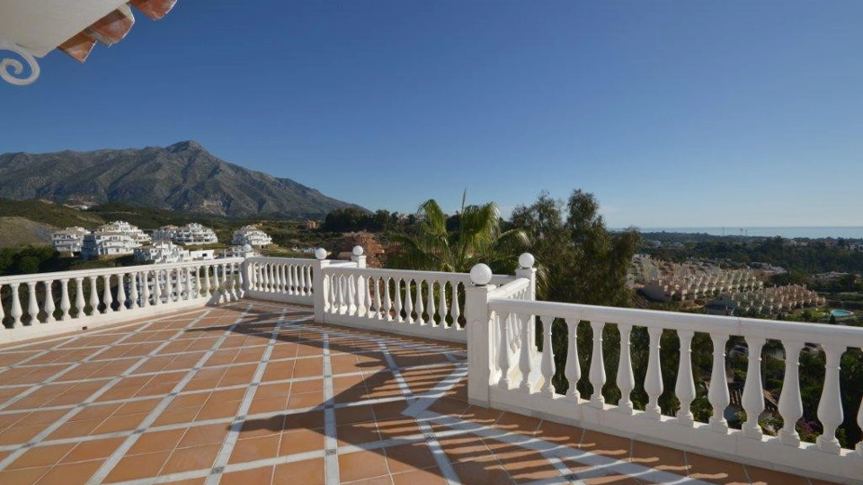 Villa for short term rent in Nueva Andalucia, Marbella