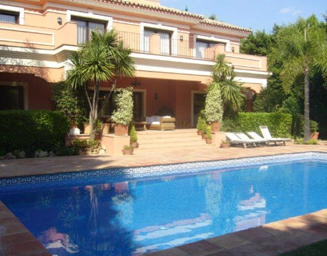 Villa for short term rent in Marbella Golden Mile