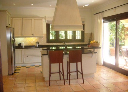Villa for long term rent in Marbella Golden Mile