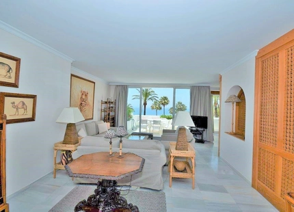 Penthouse for short term rent in Alcazaba Beach, Estepona East