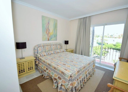 Penthouse for short term rent in Alcazaba Beach, Estepona East