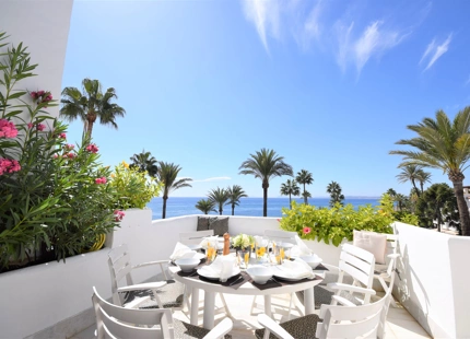 Penthouse for short term rent in Alcazaba Beach, Estepona East