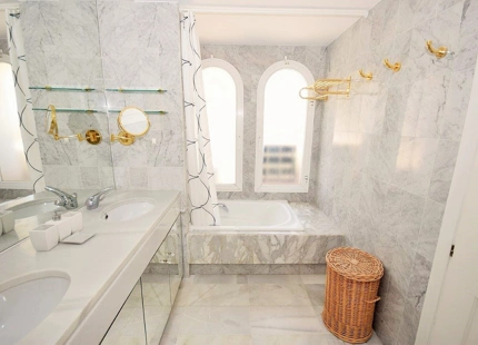 Penthouse for short term rent in Alcazaba Beach, Estepona East