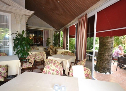 Bar for sale in Benavista, Estepona East