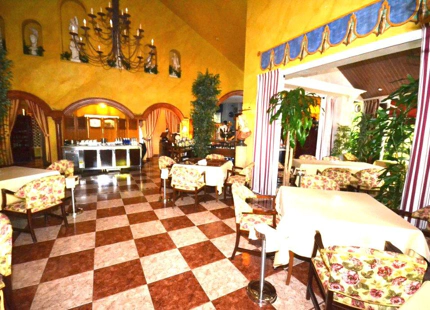 Bar for sale in Benavista, Estepona East
