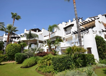 Apartamento en venta en Costalita, Estepona Este