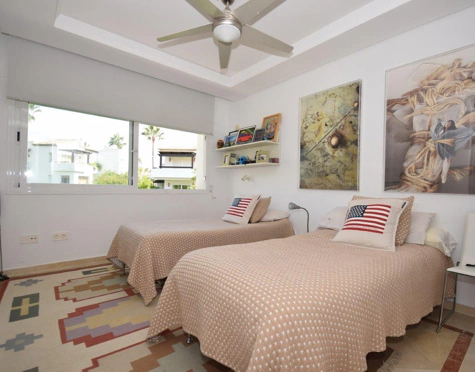 Apartment for sale in Costalita, Estepona East