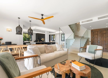 CHARMING 6-BEDROOM VILLA FOR SALE IN BENAHAVÍS WITH STUNNING VIEWS
